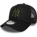 casquette-trucker-noire-avec-logo-vert-a-frame-league-essential-new-york-yankees-mlb-new-era