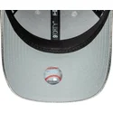 casquette-courbee-argent-ajustable-pour-femme-9forty-metallic-new-york-yankees-mlb-new-era