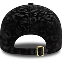 casquette-courbee-noire-ajustable-pour-femme-avec-logo-jaune-9forty-lion-velour-metallic-new-york-yankees-mlb-new-era