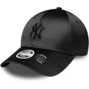 casquette-courbee-noire-ajustable-pour-femme-avec-logo-noir-9forty-satin-bow-back-new-york-yankees-mlb-new-era