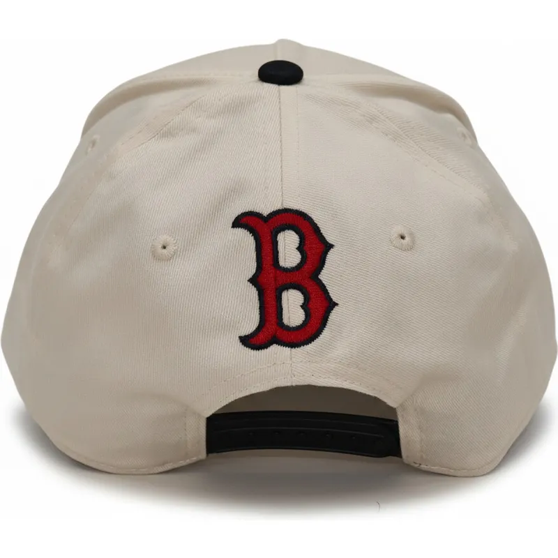 casquette-courbee-beige-et-noire-snapback-rise-structured-boston-red-sox-mlb-nike