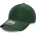 casquette-courbee-verte-ajustable-avec-logo-vert-9forty-m-crown-cord-new-york-yankees-mlb-new-era