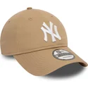 casquette-courbee-marron-claire-ajustable-9twenty-league-essential-new-york-yankees-mlb-new-era