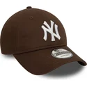 casquette-courbee-marron-ajustable-9twenty-league-essential-new-york-yankees-mlb-new-era