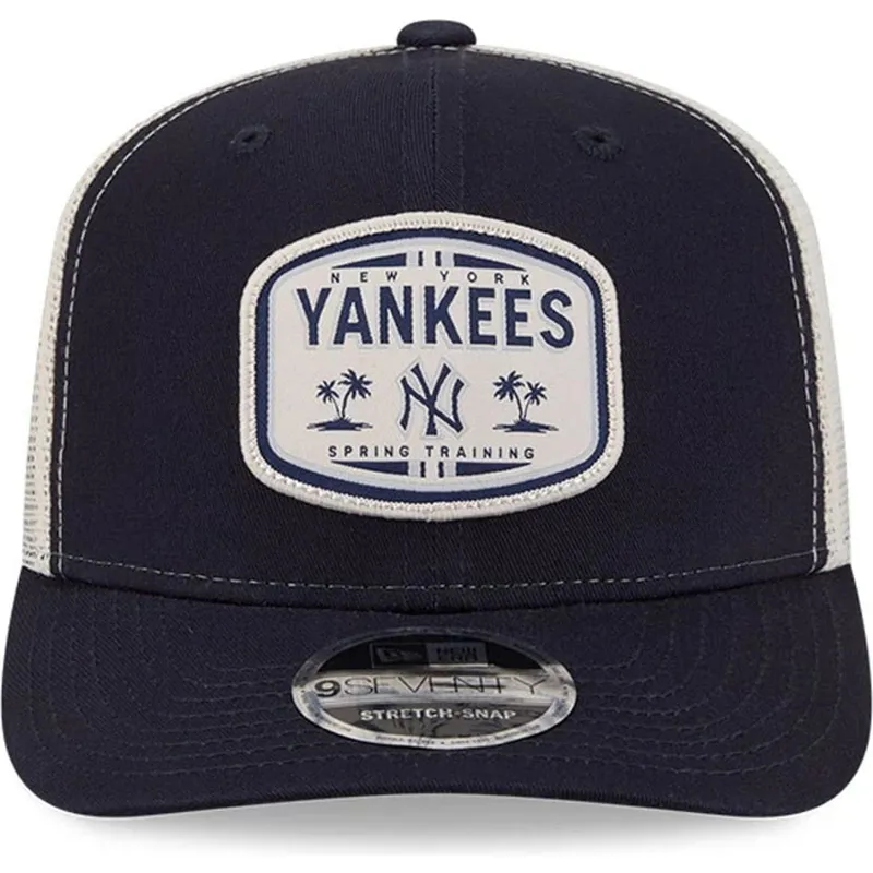 casquette-trucker-bleue-marine-9seventy-stretch-snap-patch-new-york-yankees-mlb-new-era