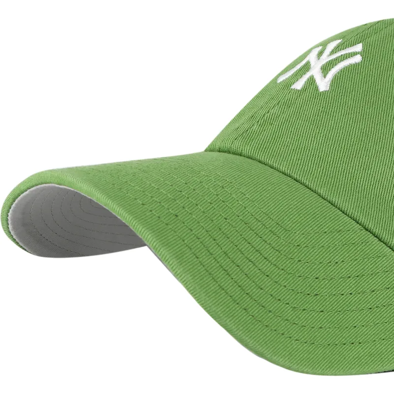 casquette-courbee-verte-ajustable-clean-up-base-runner-fatigue-green-new-york-yankees-mlb-47-brand