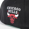 casquette-plate-noire-snapback-triple-play-chicago-bulls-nba-mitchell-ness