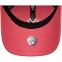 casquette-courbee-rose-ajustable-avec-logo-beige-pour-femme-9twenty-league-essential-midi-new-york-yankees-mlb-new-era