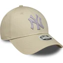 casquette-courbee-beige-ajustable-pour-femme-9forty-metallic-new-york-yankees-mlb-new-era