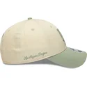 casquette-courbee-beige-et-verte-snapback-avec-logo-vert-9forty-m-crown-side-script-los-angeles-dodgers-mlb-new-era