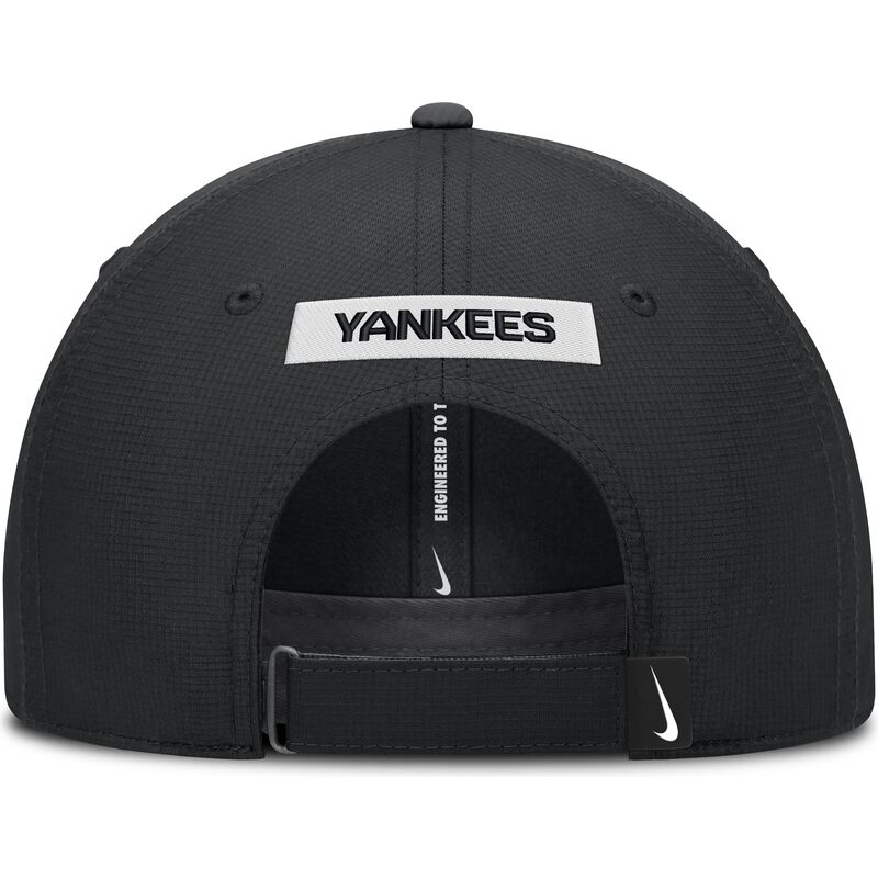 casquette-courbee-noire-ajustable-primetime-club-structured-uv-poly-ripstop-new-york-yankees-mlb-nike