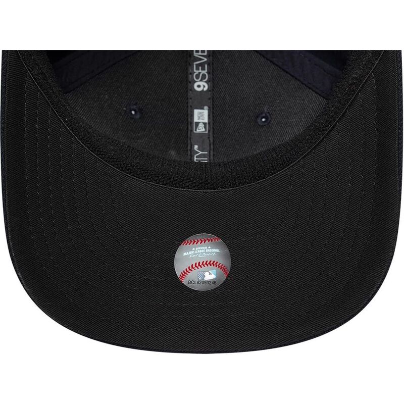 casquette-courbee-bleue-marine-snapback-9seventy-stretch-snap-player-replica-new-york-yankees-mlb-new-era casquette-courbee-bleue-marine-snapback-9seventy-stretch-snap-player-replica-new-york-yankees-mlb-new-era