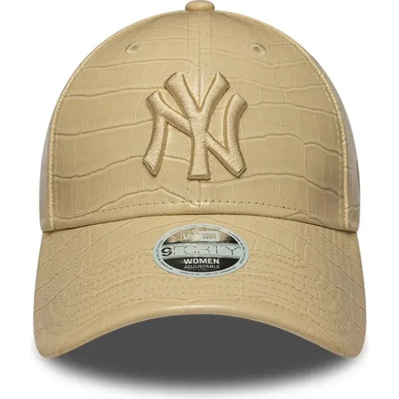 casquette-courbee-beige-ajustable-pour-femme-avec-logo-beige-9forty-pu-pattern-new-york-yankees-mlb-new-era casquette-courbee-beige-ajustable-pour-femme-avec-logo-beige-9forty-pu-pattern-new-york-yankees-mlb-new-era