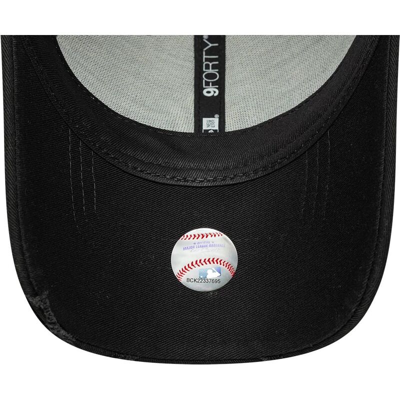 casquette-courbee-noire-ajustable-9forty-stitched-new-york-yankees-mlb-new-era