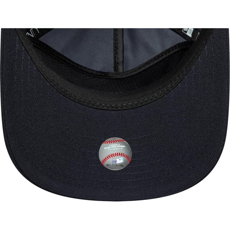 casquette-courbee-grise-et-bleue-marine-snapback-19twenty-graphic-los-angeles-dodgers-mlb-new-era