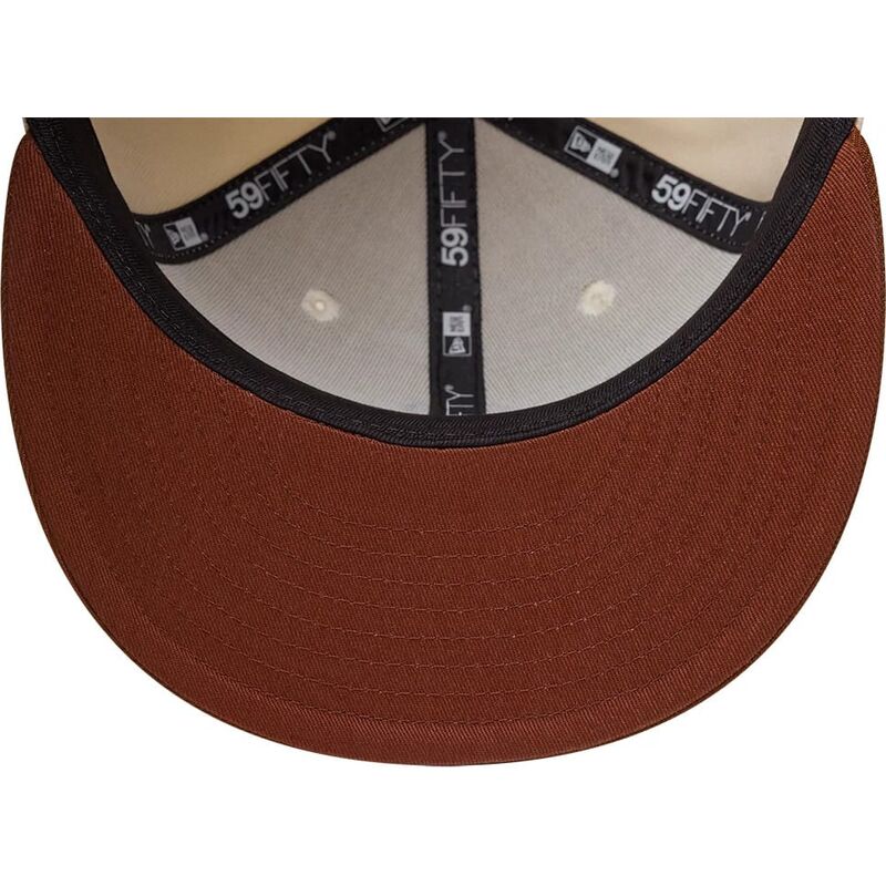 casquette-plate-marron-et-beige-ajustee-avec-logo-marron-59fifty-league-essential-new-york-yankees-mlb-new-era