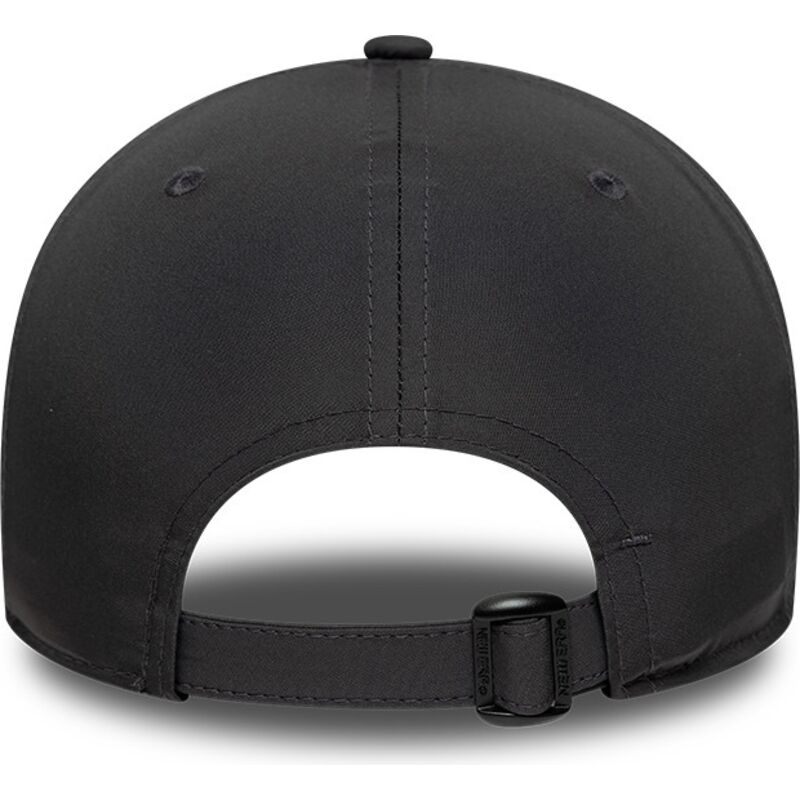 casquette-courbee-grise-fonce-ajustable-avec-logo-noir-9forty-metal-manchester-united-football-club-premier-league-new-era