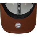 casquette-courbee-marron-et-beige-ajustable-avec-logo-marron-9forty-m-crown-cord-new-york-yankees-mlb-new-era