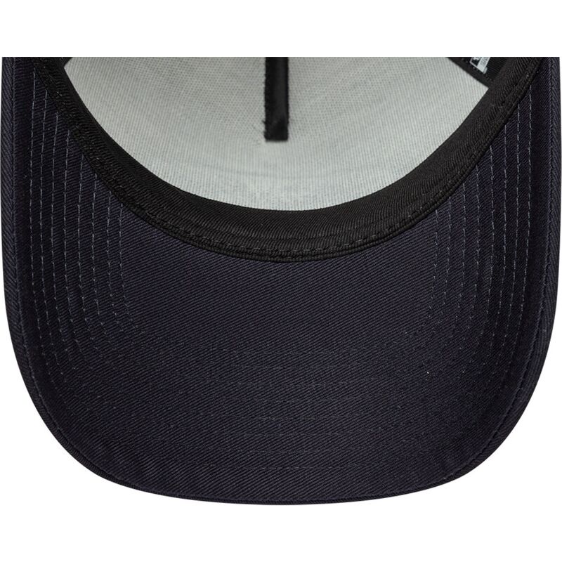 casquette-trucker-bleue-marine-et-beige-a-frame-oval-foam-patch-new-era casquette-trucker-bleue-marine-et-beige-a-frame-oval-foam-patch-new-era