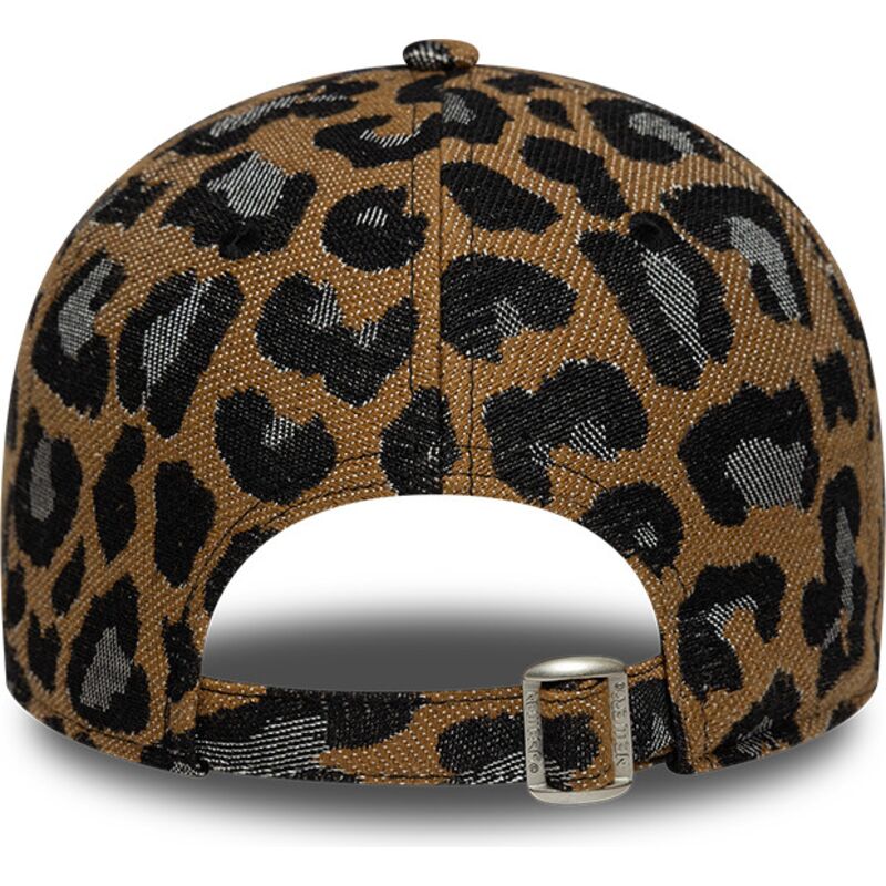 casquette-courbee-leopard-ajustable-pour-femme-9forty-racing-bulls-f1-team-formula-1-new-era casquette-courbee-leopard-ajustable-pour-femme-9forty-racing-bulls-f1-team-formula-1-new-era