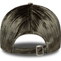 casquette-courbee-verte-ajustable-pour-femme-avec-logo-vert-9twenty-velour-new-york-yankees-mlb-new-era
