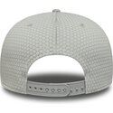 casquette-courbee-grise-snapback-avec-logo-grise-9seventy-stretch-snap-mesh-flawless-new-york-yankees-mlb-new-era