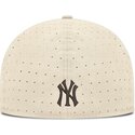 casquette-plate-beige-ajustee-dri-fit-true-structured-aero-bill-new-york-yankees-mlb-nike