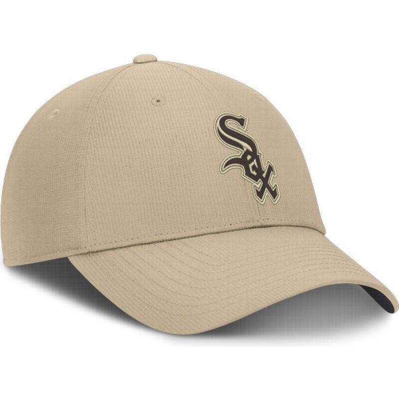 casquette-courbee-beige-ajustable-avec-logo-marron-club-structured-uv-poly-ripstop-chicago-white-sox-mlb-nike casquette-courbee-beige-ajustable-avec-logo-marron-club-structured-uv-poly-ripstop-chicago-white-sox-mlb-nike