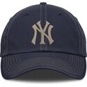 casquette-courbee-bleue-marine-ajustable-avec-logo-beige-fathers-day-club-unstructured-organic-cotton-new-york-yankees-mlb-nike
