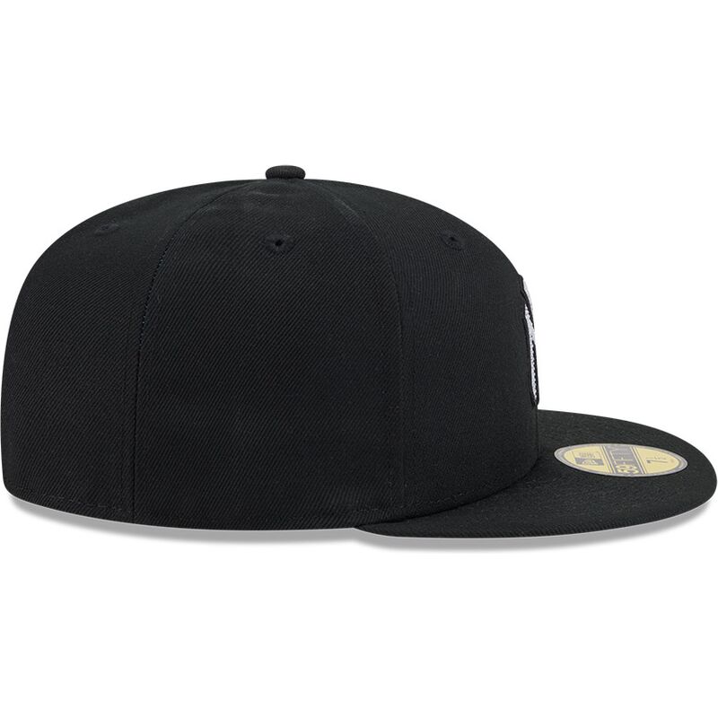 casquette-plate-noire-ajustee-59fifty-rhinestone-badge-new-york-yankees-mlb-new-era