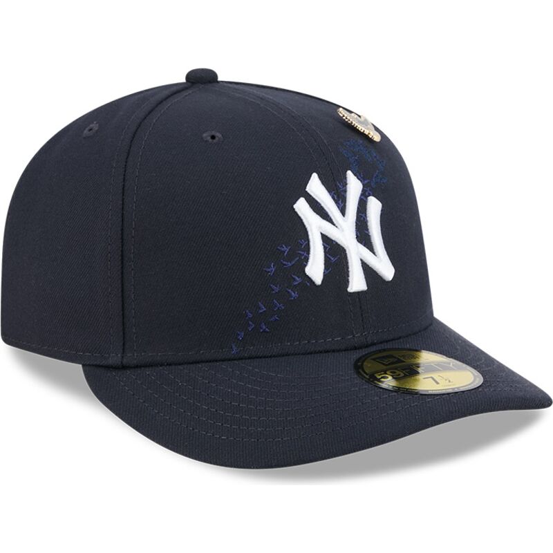 casquette-courbee-bleue-marine-ajustee-59fifty-pin-na-lifestyle-f1-new-york-yankees-mlb-new-era