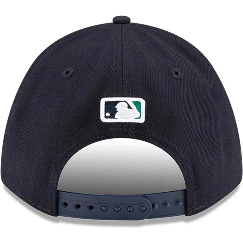 casquette-courbee-bleue-marine-snapback-9forty-m-crown-player-replica-seattle-mariners-mlb-new-era casquette-courbee-bleue-marine-snapback-9forty-m-crown-player-replica-seattle-mariners-mlb-new-era