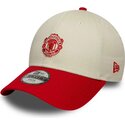casquette-courbee-beige-et-rouge-ajustable-pour-enfant-9forty-contrast-manchester-united-football-club-premier-league-new-era