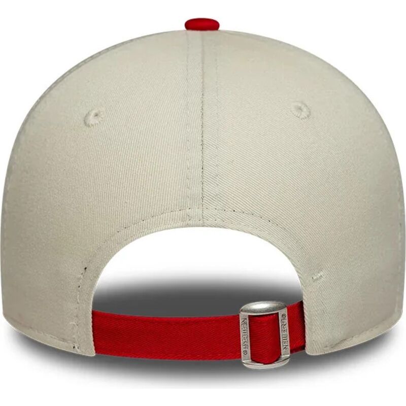casquette-courbee-beige-et-rouge-ajustable-pour-femme-9forty-contrast-manchester-united-football-club-premier-league-new-era