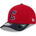 casquette-courbee-rouge-et-bleue-marine-snapback-9forty-m-crown-player-replica-cleveland-guardians-mlb-new-era