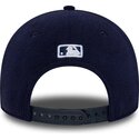 casquette-courbee-bleue-marine-snapback-9forty-m-crown-fleece-new-york-yankees-mlb-new-era