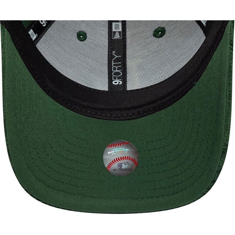 casquette-courbee-verte-snapback-pour-femme-avec-logo-vert-9forty-m-crown-chunky-cord-los-angeles-dodgers-mlb-new-era casquette-courbee-verte-snapback-pour-femme-avec-logo-vert-9forty-m-crown-chunky-cord-los-angeles-dodgers-mlb-new-era