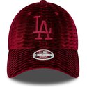 casquette-courbee-rouge-ajustable-pour-femme-avec-logo-rouge-9forty-velour-los-angeles-dodgers-mlb-new-era