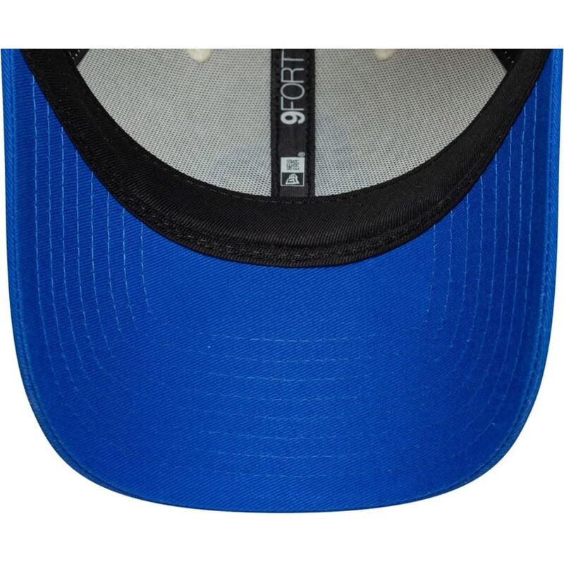 casquette-courbee-beige-et-bleue-ajustable-9forty-contrast-visor-vespa-piaggio-new-era