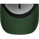casquette-trucker-verte-a-frame-oval-patch-foam-new-era
