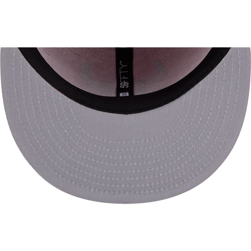 casquette-plate-rouge-ajustee-59fifty-side-script-chicago-bulls-nba-new-era casquette-plate-rouge-ajustee-59fifty-side-script-chicago-bulls-nba-new-era