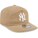 casquette-courbee-beige-snapback-19twenty-precurved-new-york-yankees-mlb-new-era