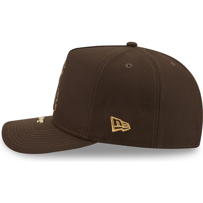 casquette-courbee-marron-snapback-9fifty-a-frame-precurved-visor-pin-chicago-white-sox-mlb-new-era casquette-courbee-marron-snapback-9fifty-a-frame-precurved-visor-pin-chicago-white-sox-mlb-new-era