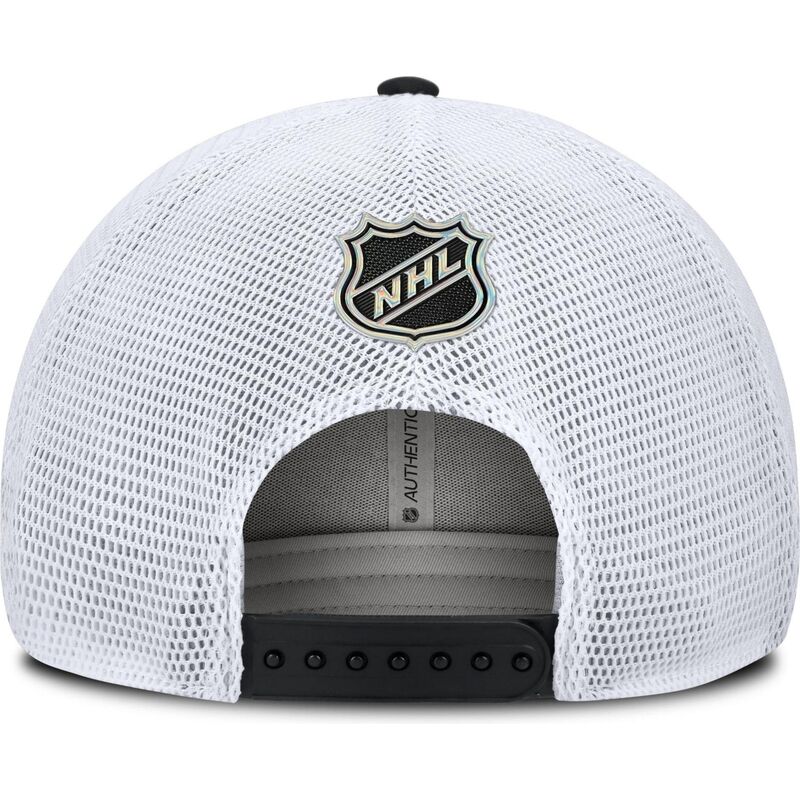 casquette-trucker-noire-et-blanche-structured-meshback-chicago-blackhawks-nhl-fanatics casquette-trucker-noire-et-blanche-structured-meshback-chicago-blackhawks-nhl-fanatics